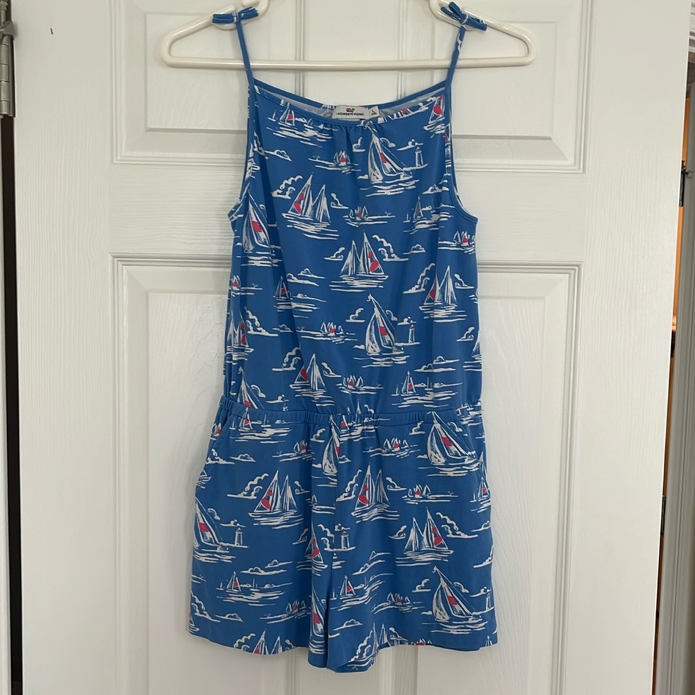 Girls vineyard vines sailboat romper size large